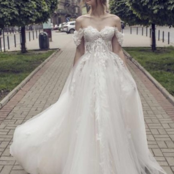 SOLD-Designer Wedding Dress - Picture 2 of 7